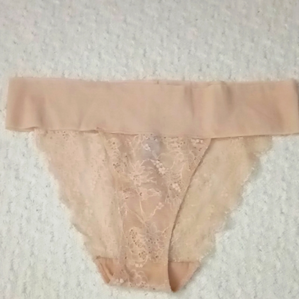NWOT Victoria's Secret Nude Lace Panty M